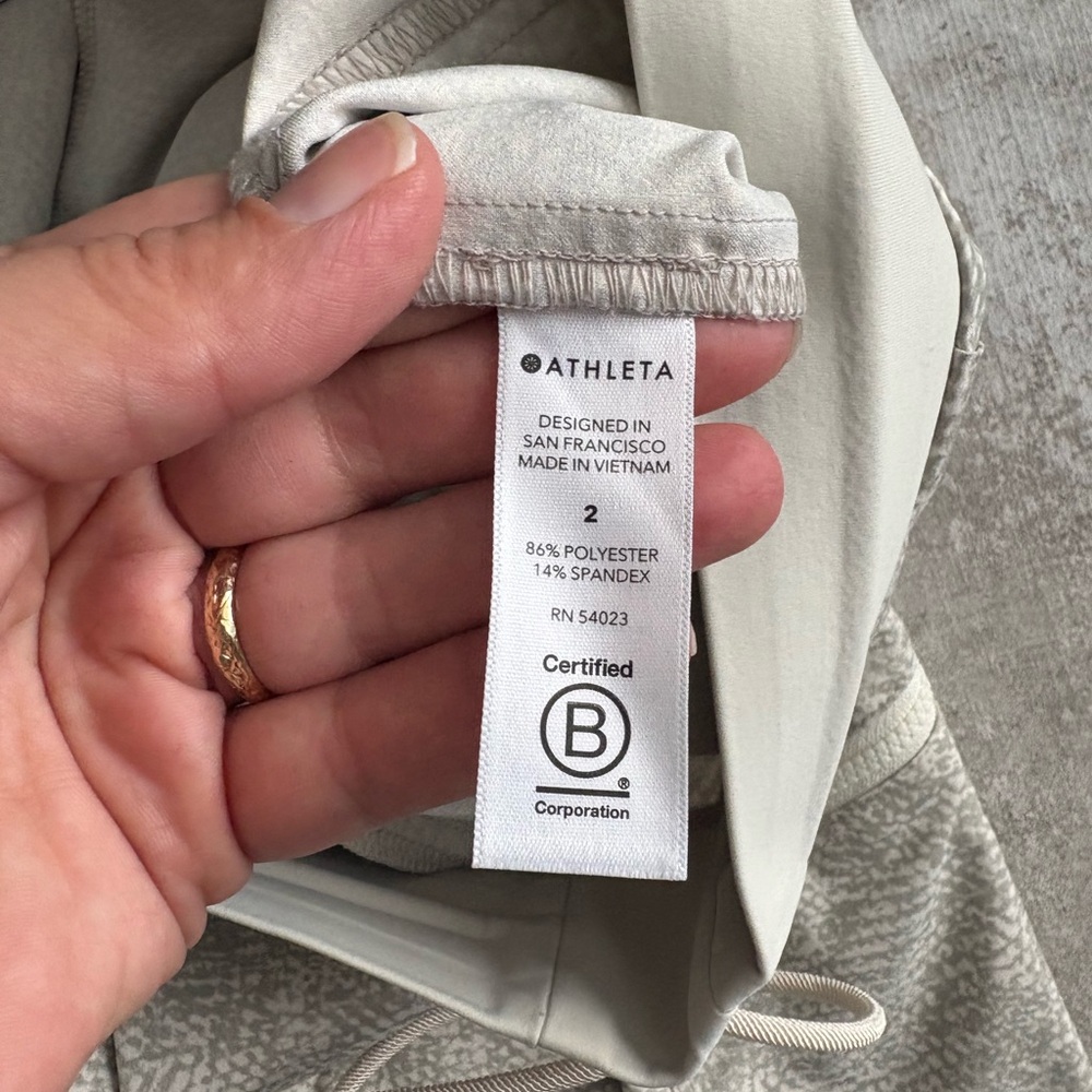 Athleta SET(2) NWOT Venture Printed Viper Gray, Brooklyn Textured Pants Size 2 - Picture 8 of 16